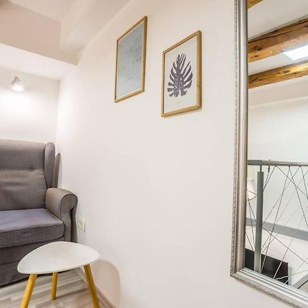 Apartma N'Poznam Tobacna Lubiana Esterno foto