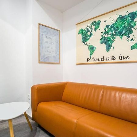 Apartma N'Poznam Tobacna Lubiana Esterno foto