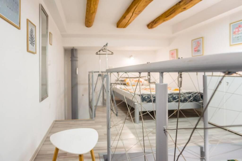 Apartma N'Poznam Tobacna Lubiana Esterno foto