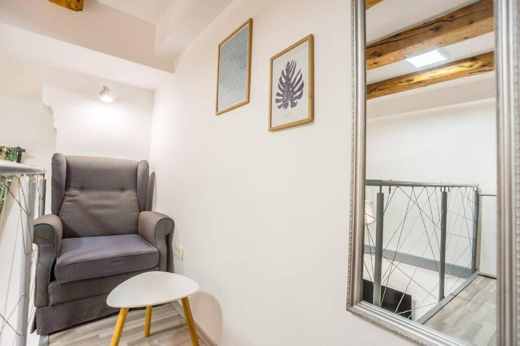 Apartma N'Poznam Tobacna Lubiana Esterno foto