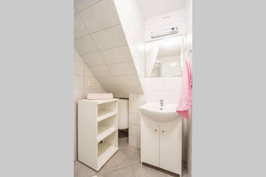 Apartma N'Poznam Tobacna Lubiana Esterno foto