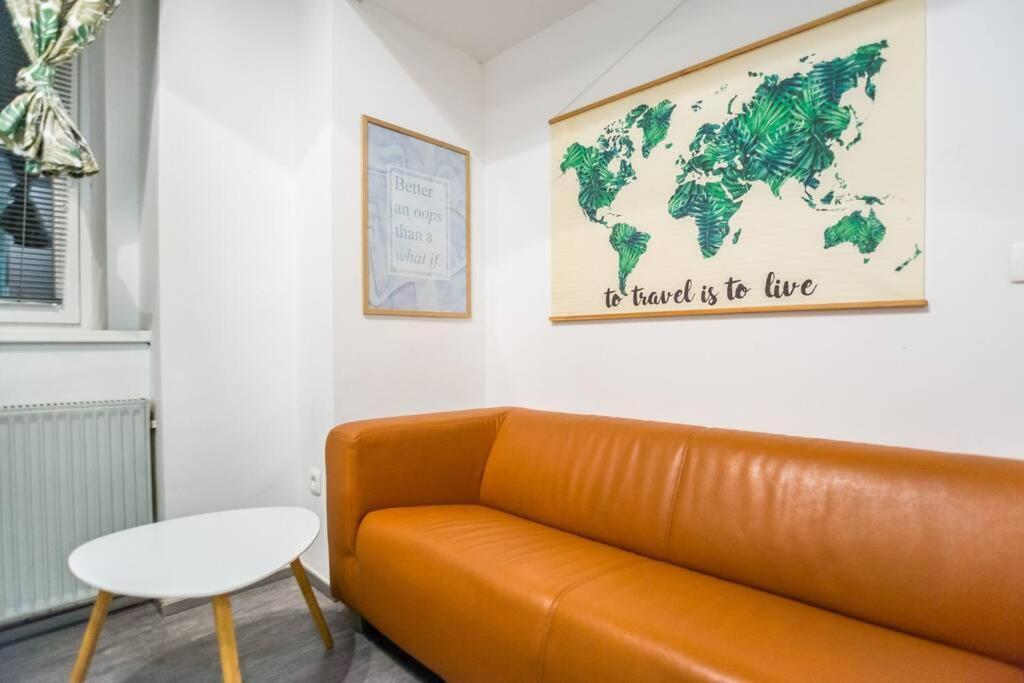 Apartma N'Poznam Tobacna Lubiana Esterno foto