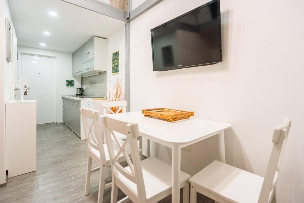 Apartma N'Poznam Tobacna Lubiana Esterno foto